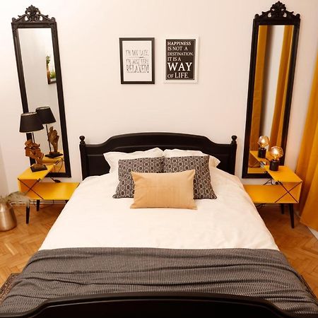 Bohemian Central Concept Studio Bukarest Kültér fotó